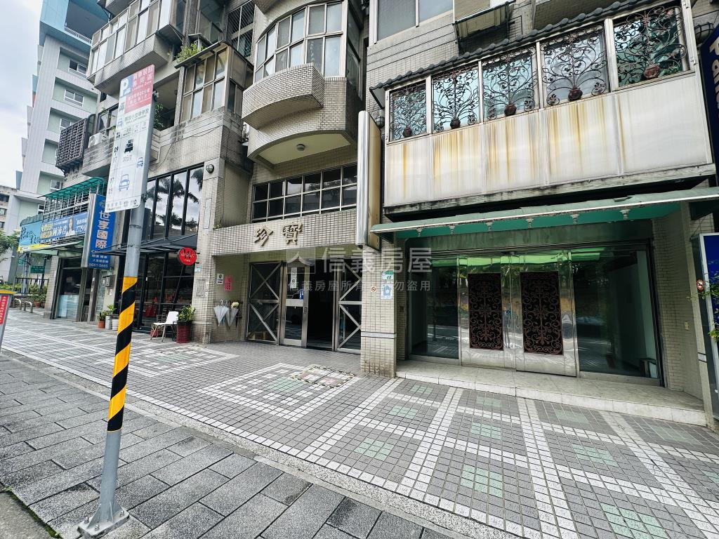 馬明潭・挑高學苑店辦房屋室內格局與周邊環境