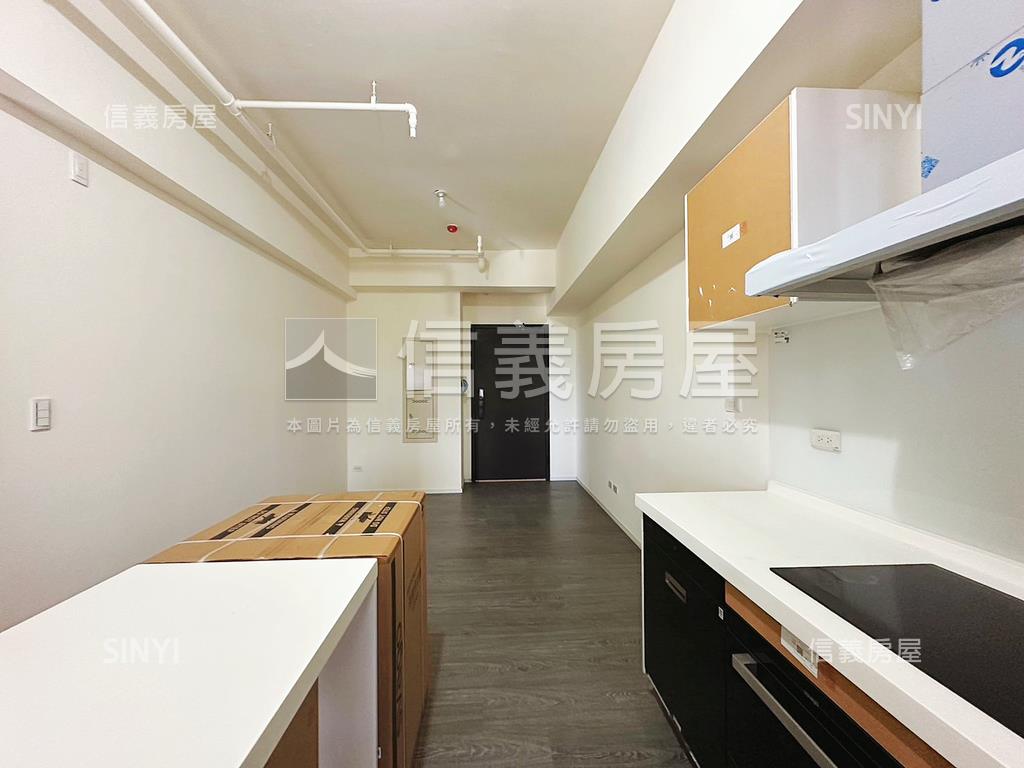 鉑克棶兩房１２樓房屋室內格局與周邊環境
