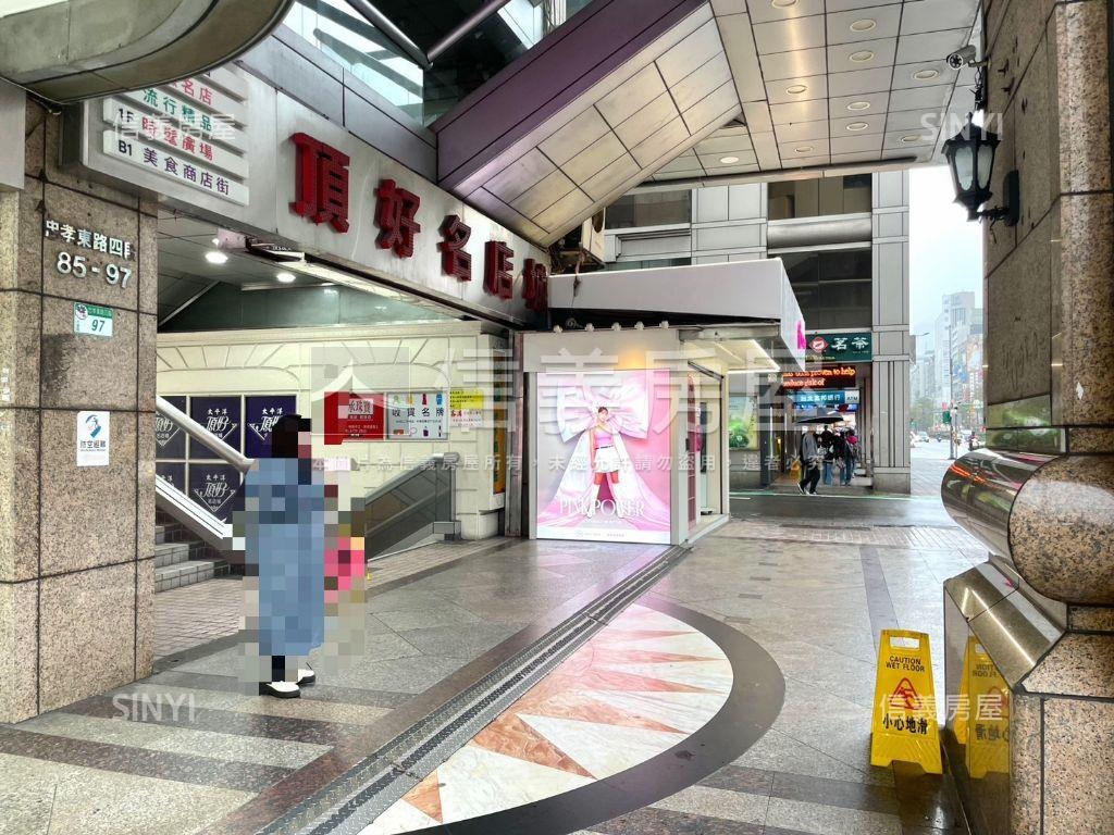 東區角間收租金店面房屋室內格局與周邊環境