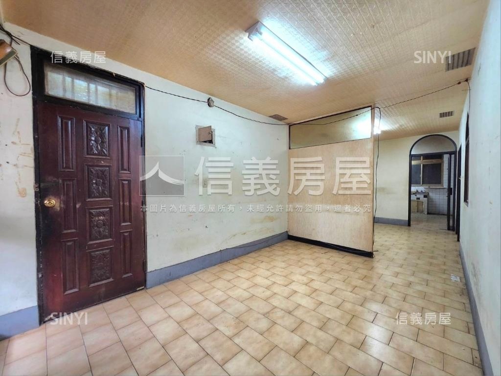 仁興巷寬方正美寓２樓房屋室內格局與周邊環境
