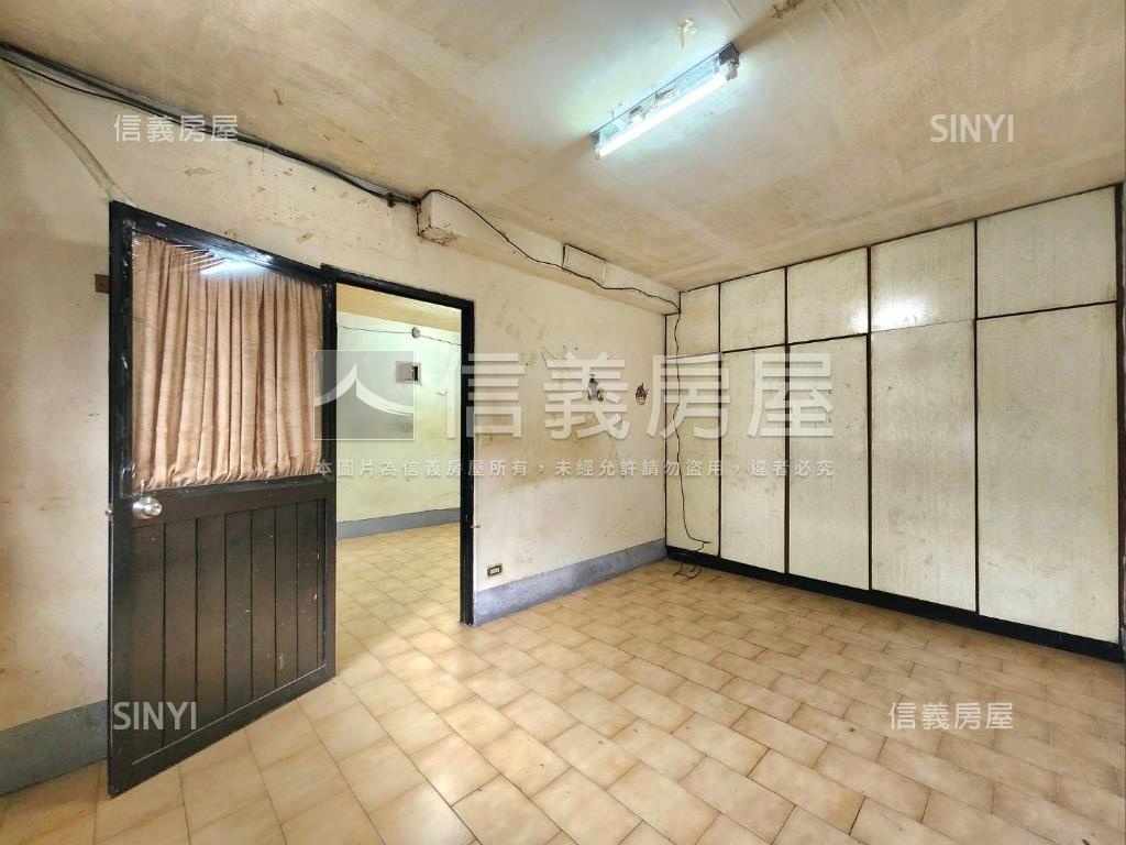 仁興巷寬方正美寓２樓房屋室內格局與周邊環境