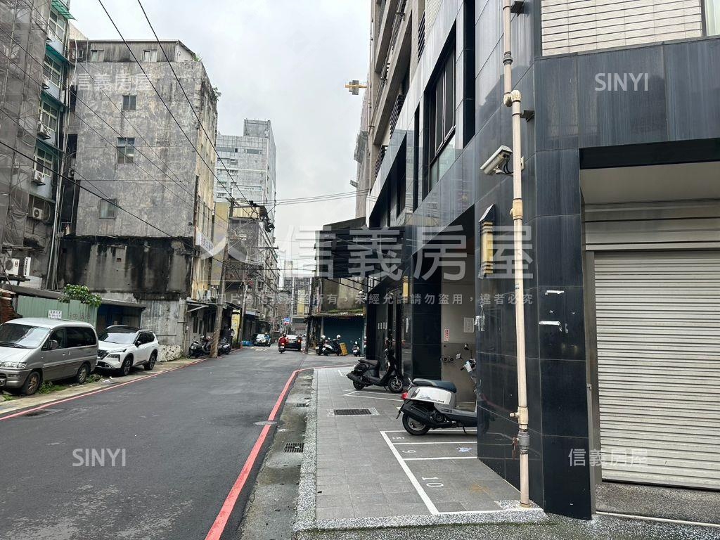 近未來捷運Ｇ０９美２房房屋室內格局與周邊環境