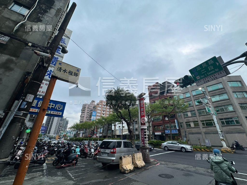 近未來捷運Ｇ０９美２房房屋室內格局與周邊環境