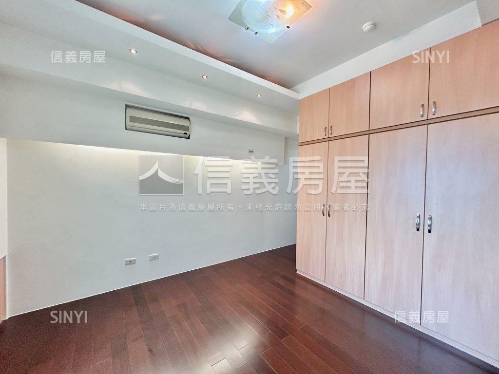 專任近ＡＩ園區三房車位房屋室內格局與周邊環境