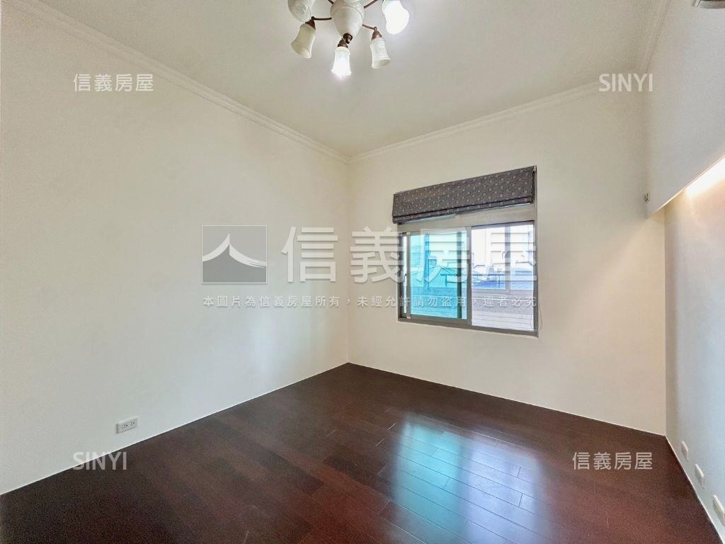 專任近ＡＩ園區三房車位房屋室內格局與周邊環境