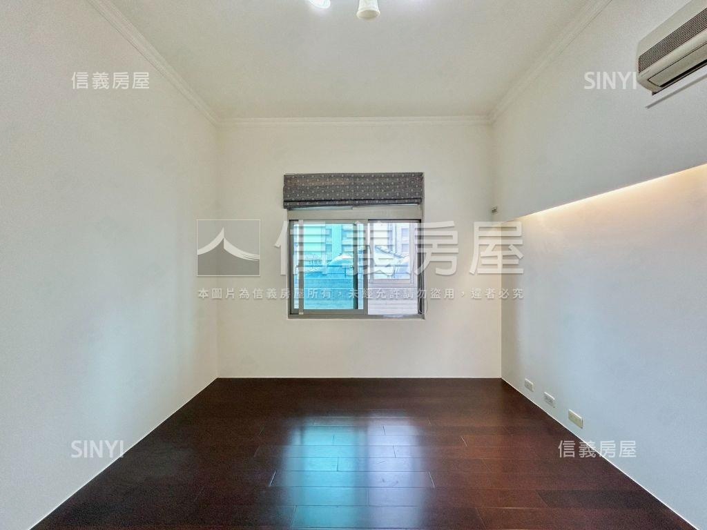 專任近ＡＩ園區三房車位房屋室內格局與周邊環境