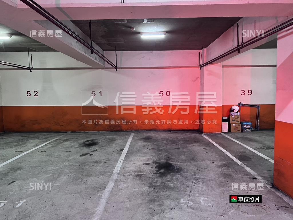 專任近ＡＩ園區三房車位房屋室內格局與周邊環境