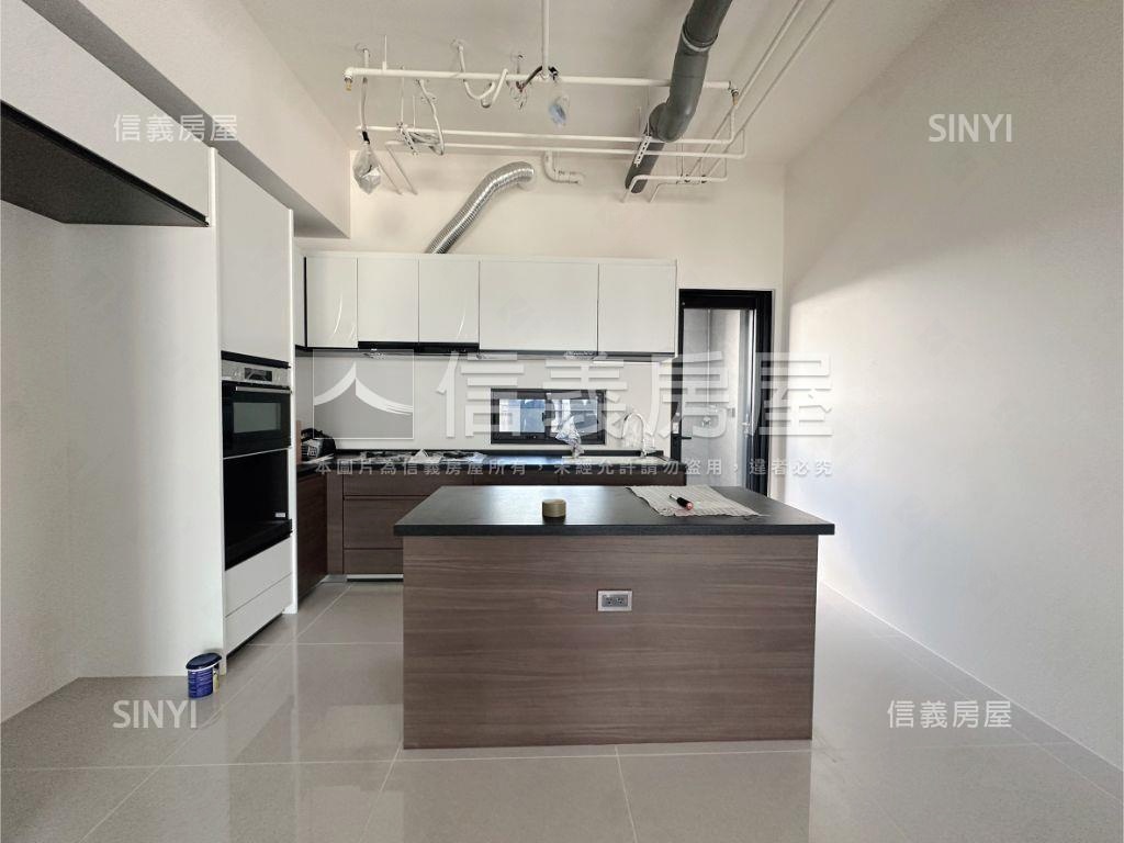 坤山央央高樓視野典藏大戶房屋室內格局與周邊環境