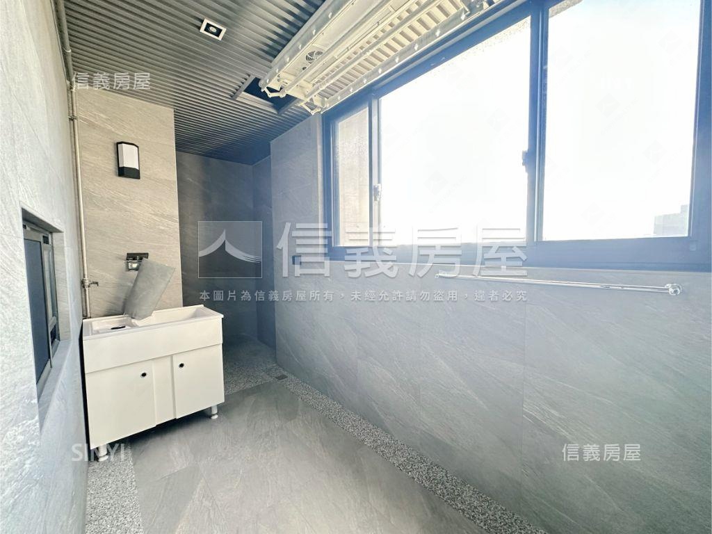 坤山央央高樓視野典藏大戶房屋室內格局與周邊環境