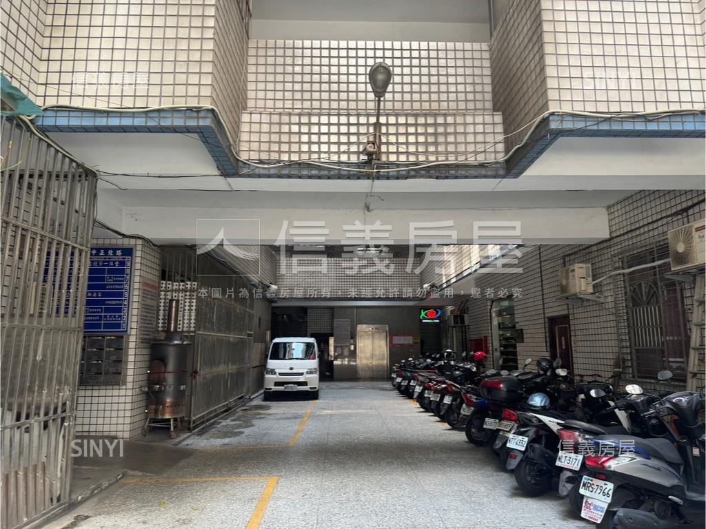 正中正北路門牌低總價廠辦房屋室內格局與周邊環境