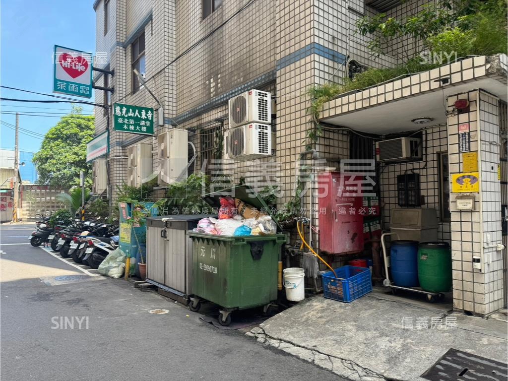 正中正北路門牌低總價廠辦房屋室內格局與周邊環境