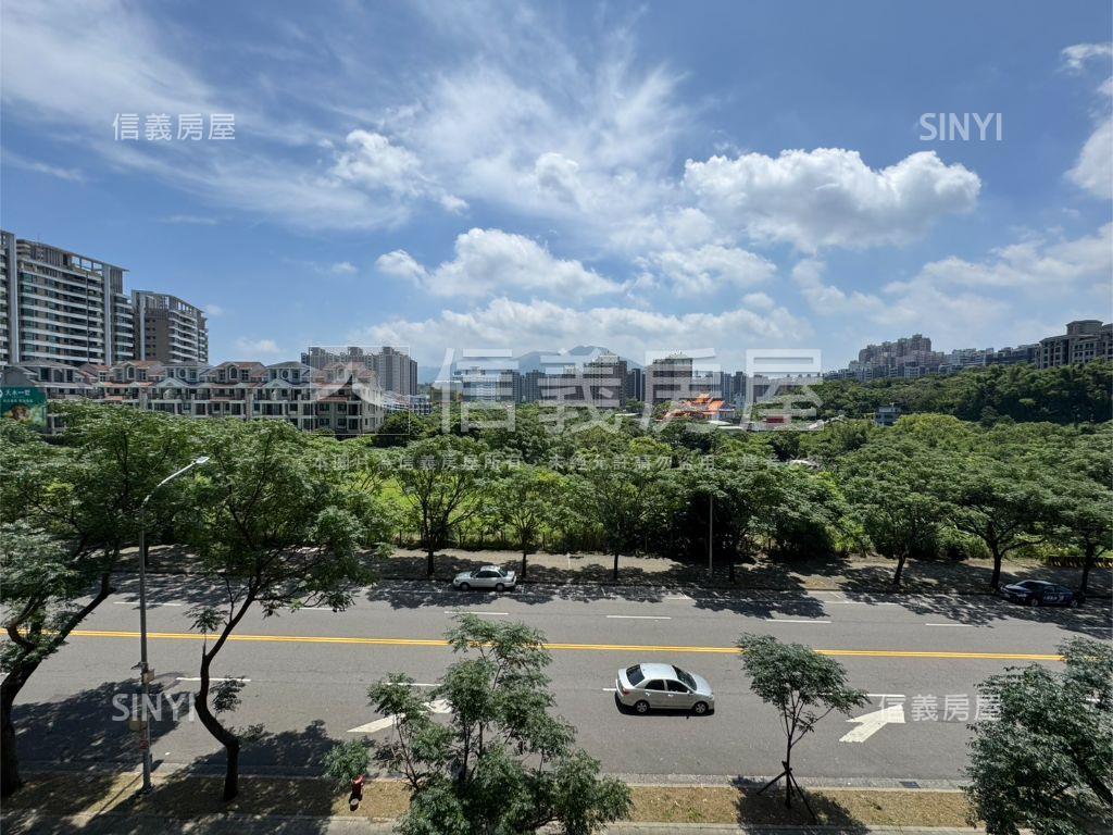 合康嘉年華綠景三房房屋室內格局與周邊環境