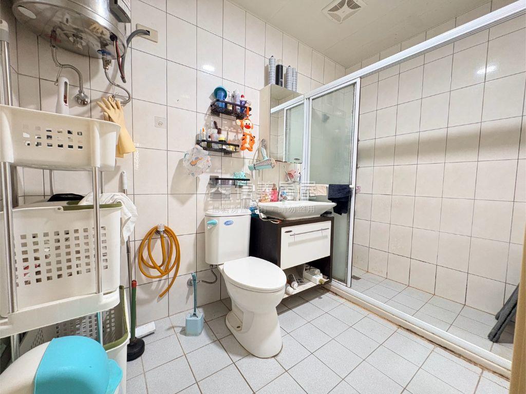 近未來萬大捷運線３房房屋室內格局與周邊環境