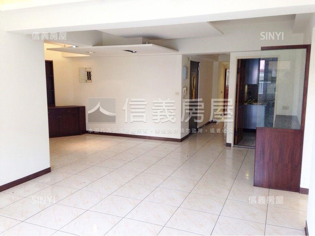 一層一戶獨棟華廈四房車位房屋室內格局與周邊環境