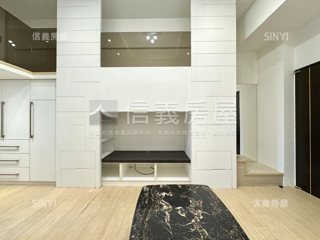 有約高樓邊間套房房屋室內格局與周邊環境