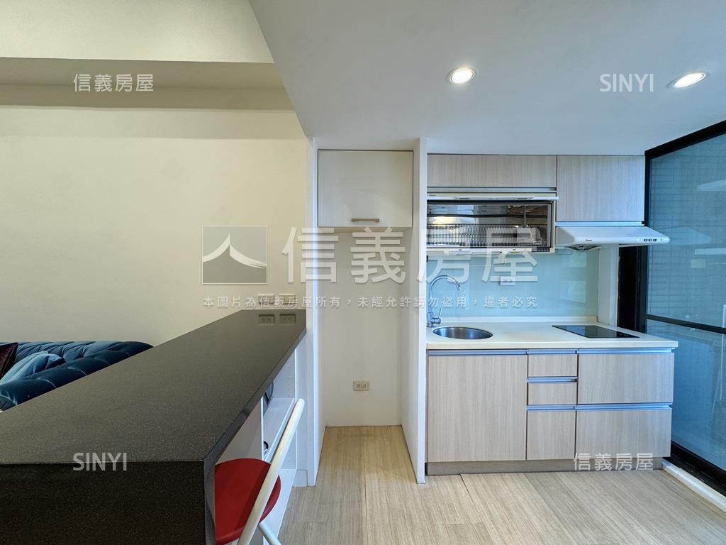 有約高樓邊間套房房屋室內格局與周邊環境