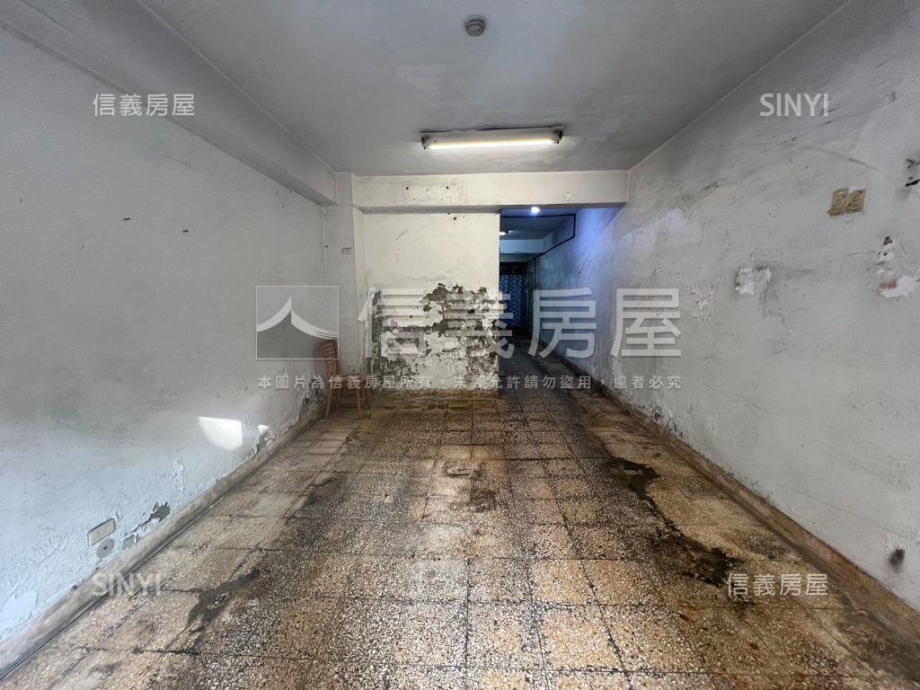 力霸水族館街美屋１Ｆ房屋室內格局與周邊環境