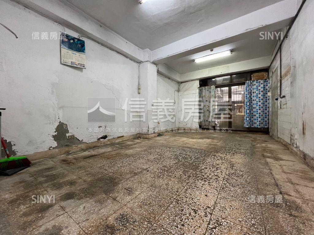 力霸水族館街美屋１Ｆ房屋室內格局與周邊環境