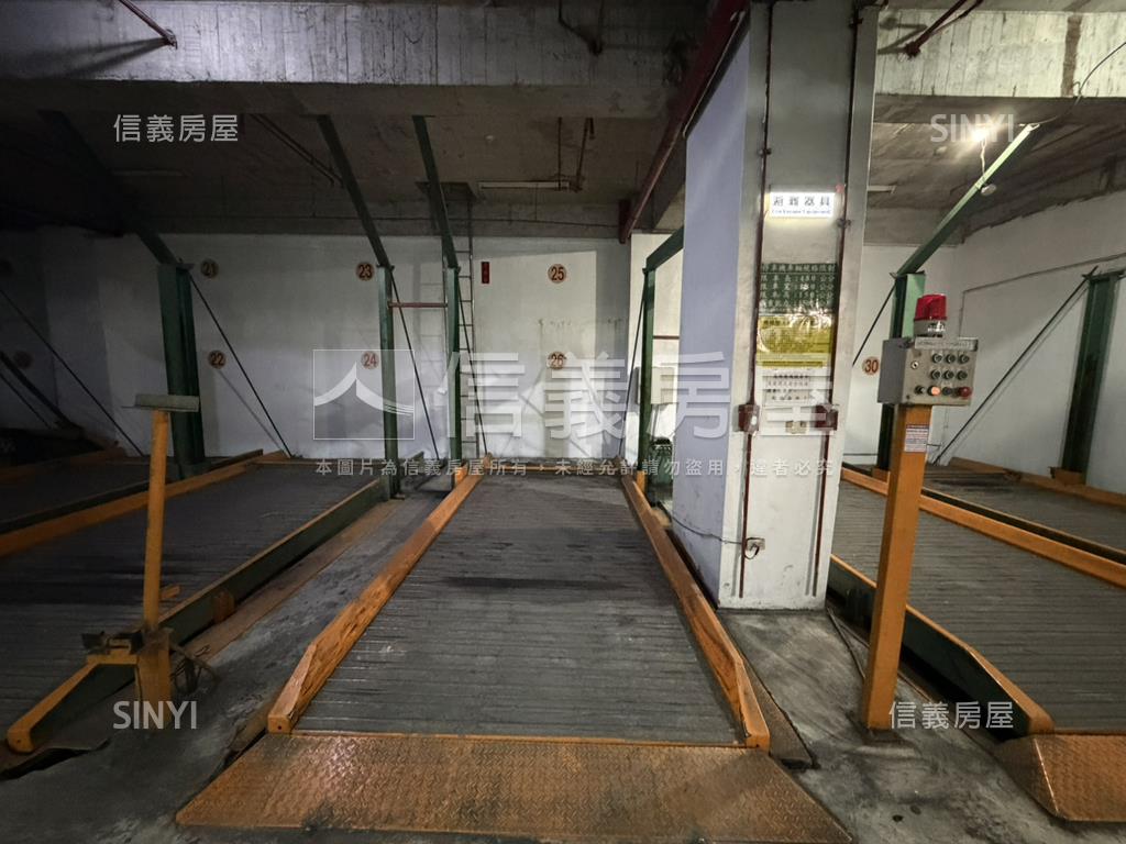 四維路大辦公室房屋室內格局與周邊環境