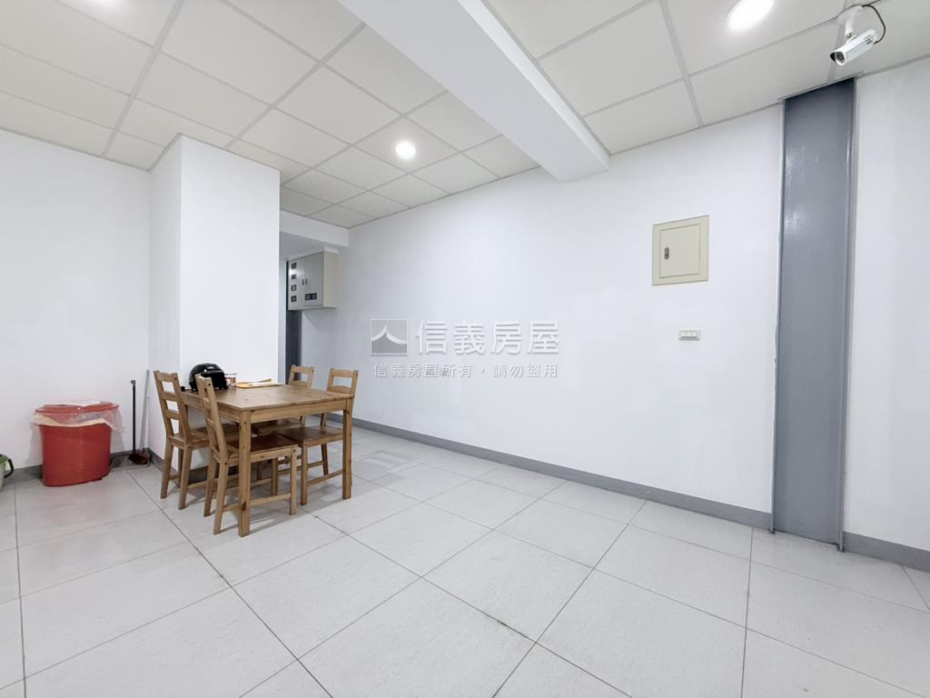 近新光三越穩定收租透套房屋室內格局與周邊環境