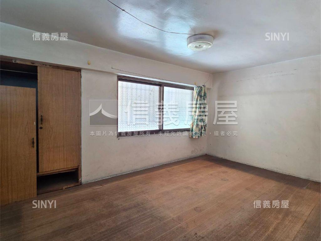 英明商圈低總價活巷透天房屋室內格局與周邊環境