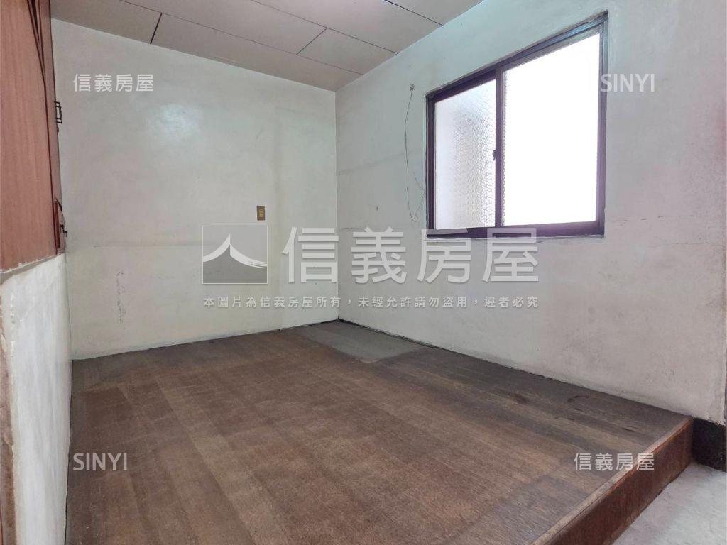 英明商圈低總價活巷透天房屋室內格局與周邊環境