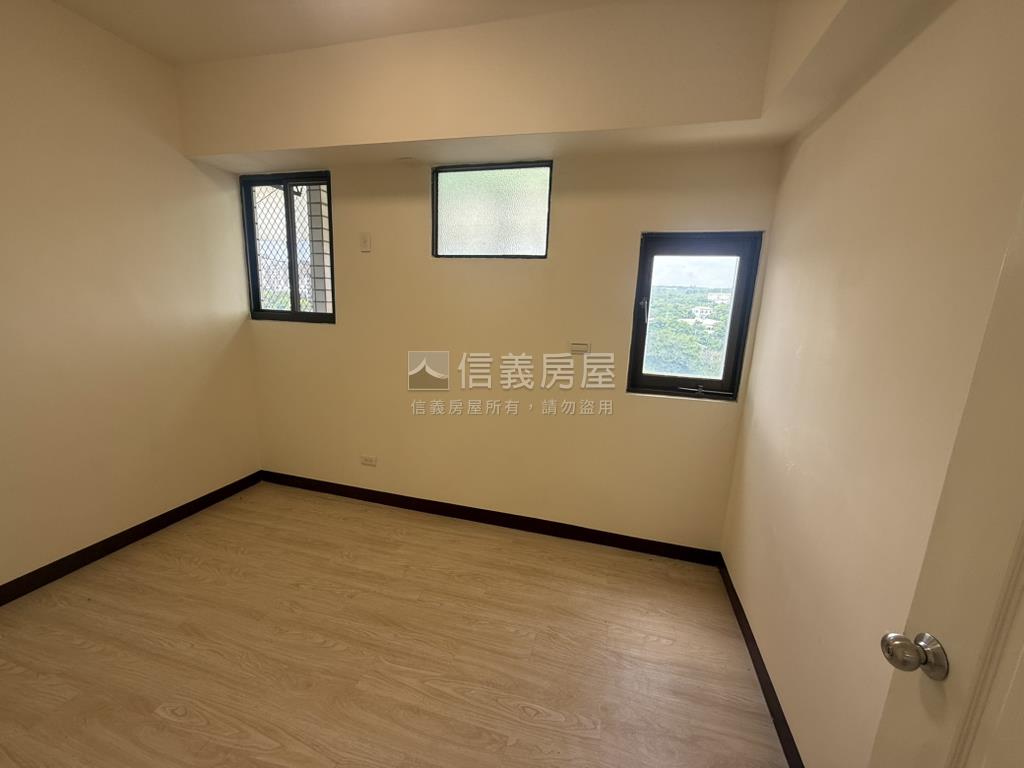 世紀龍門中高樓層整理三房房屋室內格局與周邊環境