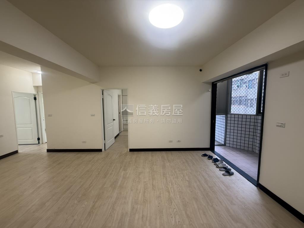 世紀龍門中高樓層整理三房房屋室內格局與周邊環境