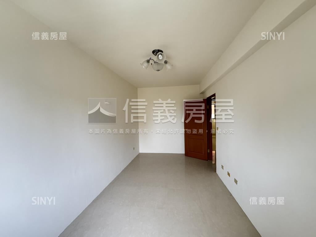 夏木漱石漂亮透天房屋室內格局與周邊環境