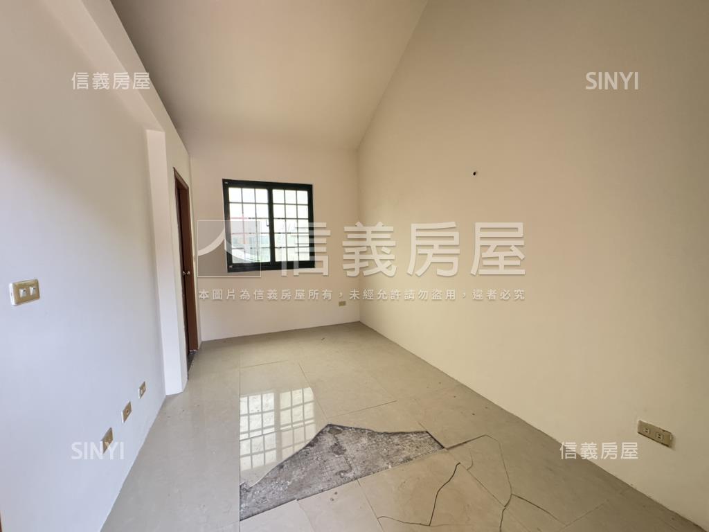 夏木漱石漂亮透天房屋室內格局與周邊環境