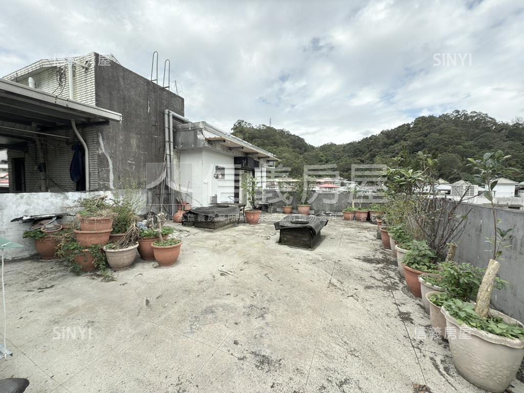 未來捷運世外桃源大空間房屋室內格局與周邊環境