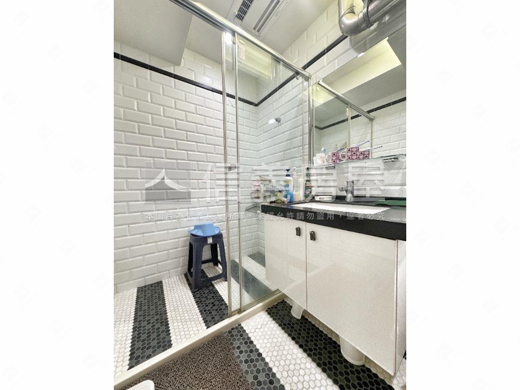 永安陽光四季四房雙車位房屋室內格局與周邊環境