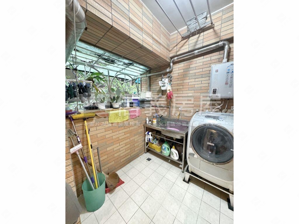 永安陽光四季四房雙車位房屋室內格局與周邊環境