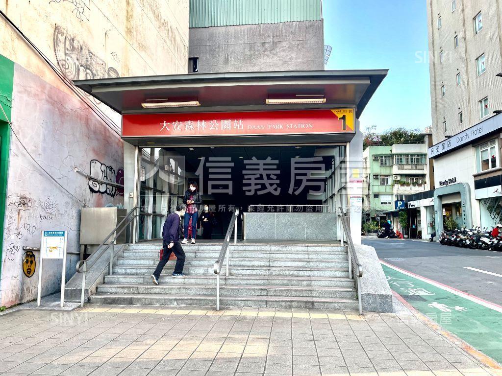 近森林公園２樓美寓房屋室內格局與周邊環境