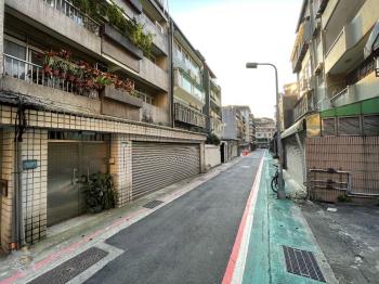 近森林公園２樓美寓