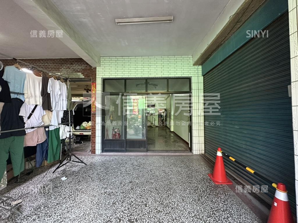 鹽埕埔大舞台市場透天店面房屋室內格局與周邊環境