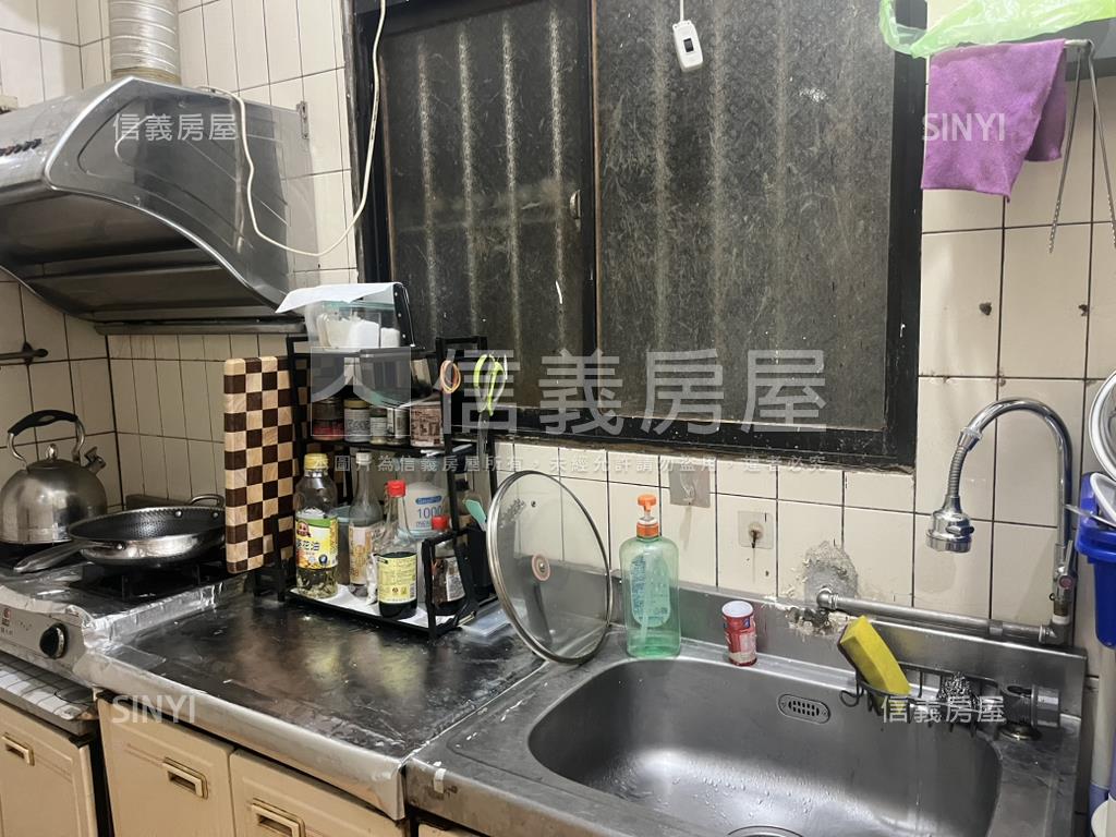 三元市場鳳吉四街１樓樓店房屋室內格局與周邊環境