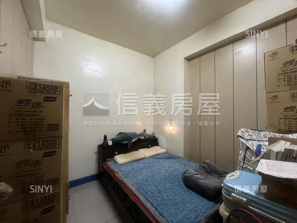 三元市場鳳吉四街１樓樓店房屋室內格局與周邊環境