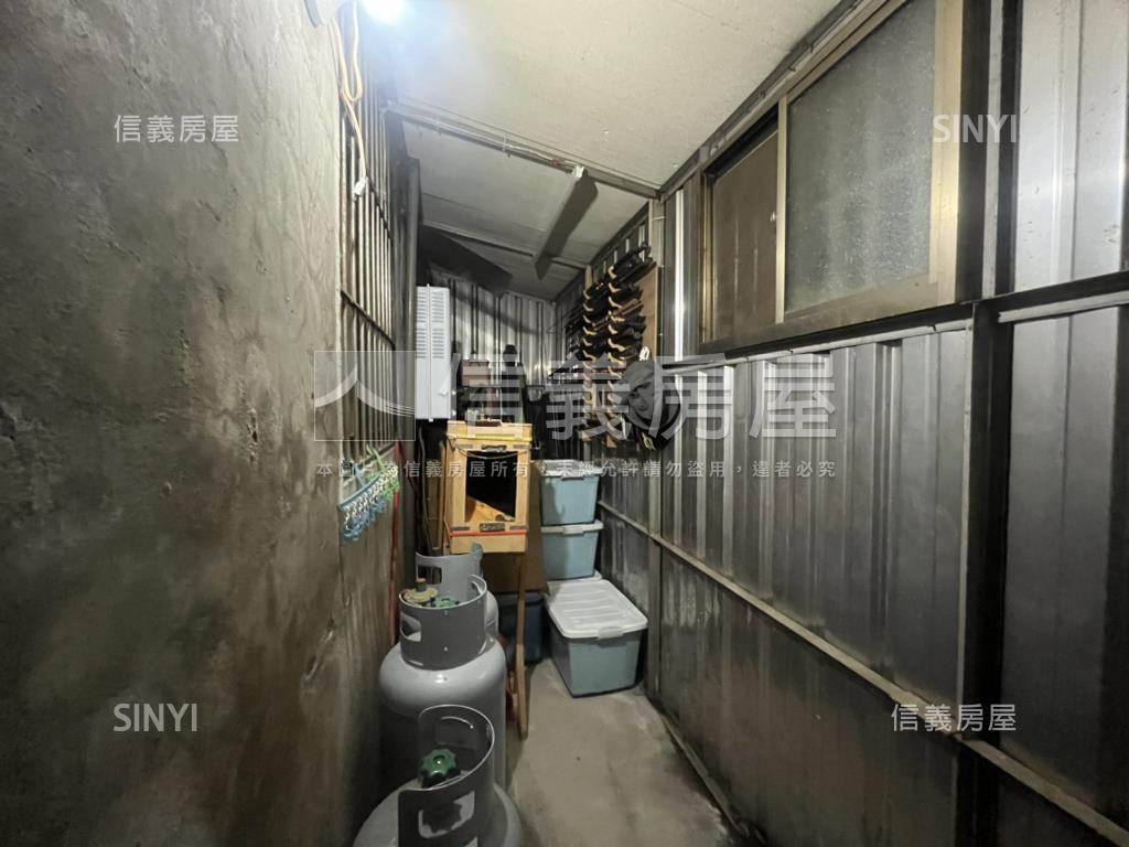 三元市場鳳吉四街１樓樓店房屋室內格局與周邊環境