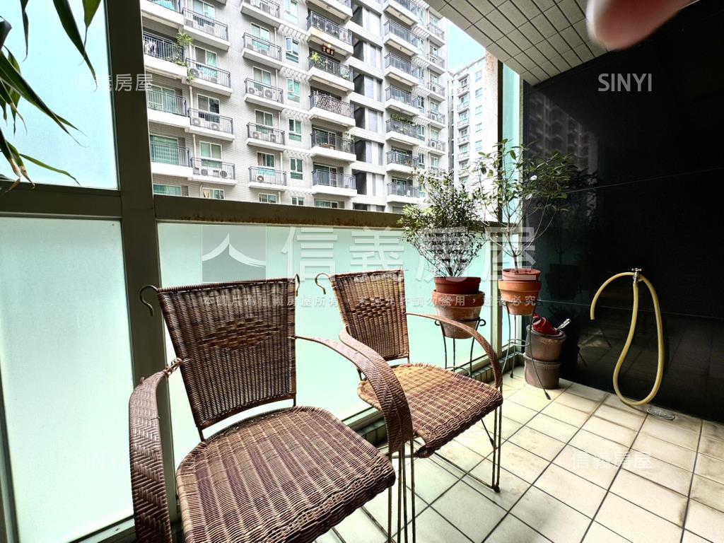 【翡冷翠】雙陽台成家三房房屋室內格局與周邊環境