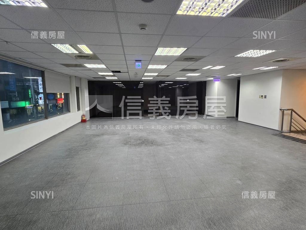 板橋中山路黃金店面房屋室內格局與周邊環境