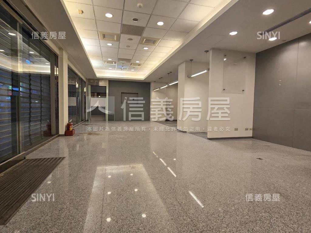 板橋中山路黃金店面房屋室內格局與周邊環境