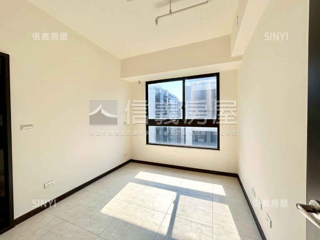 近高鐵詠遇高樓三房房屋室內格局與周邊環境