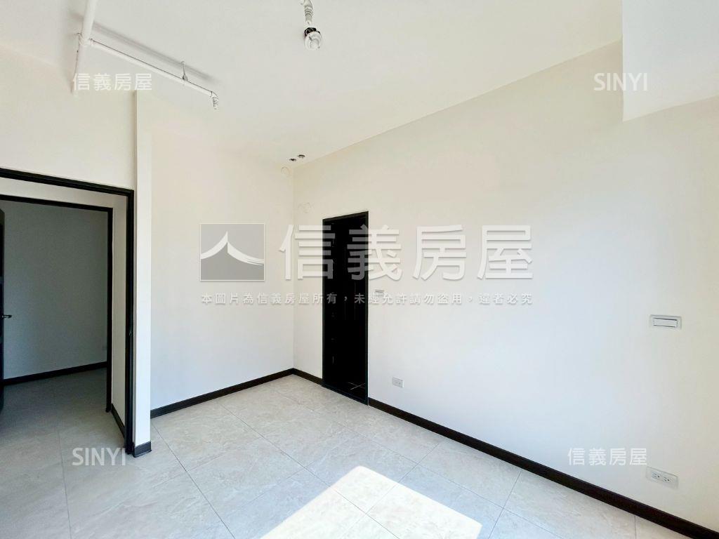 近高鐵詠遇高樓三房房屋室內格局與周邊環境
