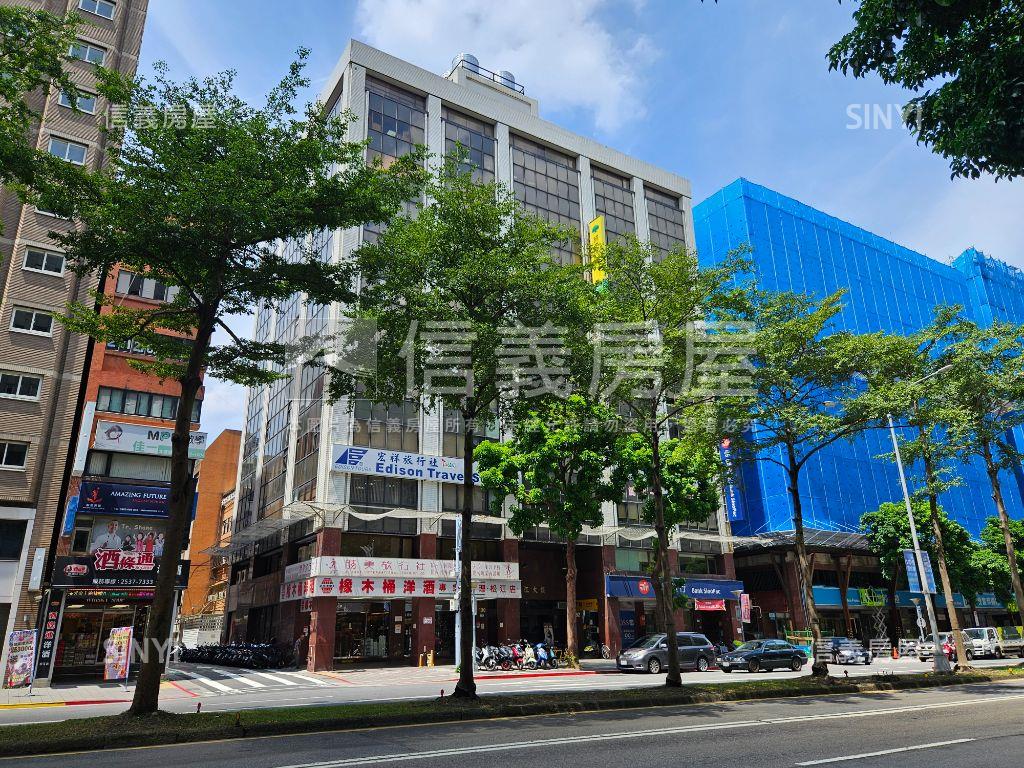 松江大樓邊間大戶坡平車位房屋室內格局與周邊環境