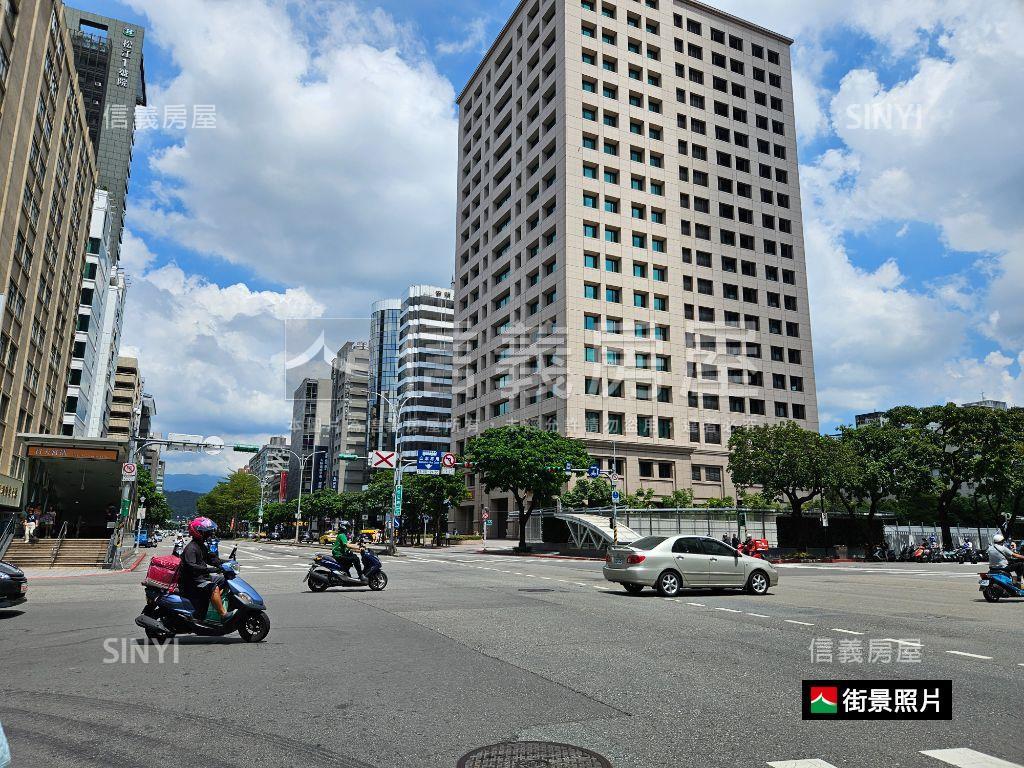 松江大樓邊間大戶坡平車位房屋室內格局與周邊環境