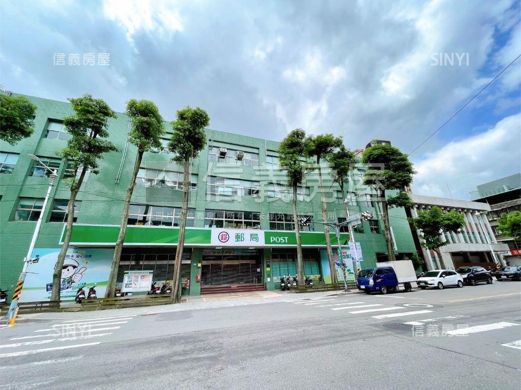 近未來捷運電梯三房車位房屋室內格局與周邊環境