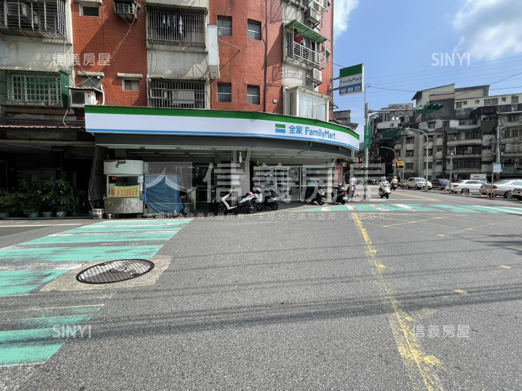 專任大空間連興街公寓２樓房屋室內格局與周邊環境