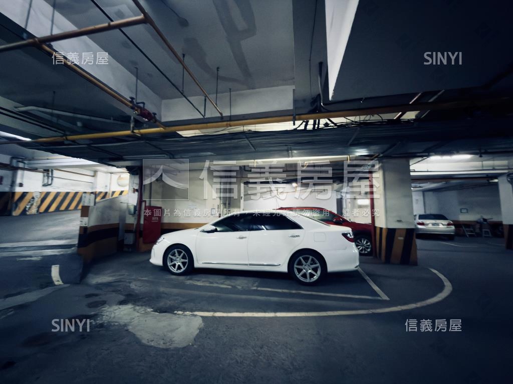 東區近國泰磐耘三房平車房屋室內格局與周邊環境