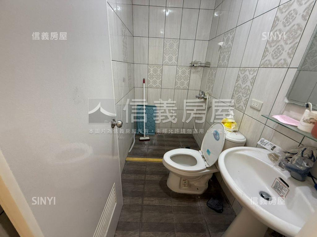 彰新路美裝潢透天房屋室內格局與周邊環境